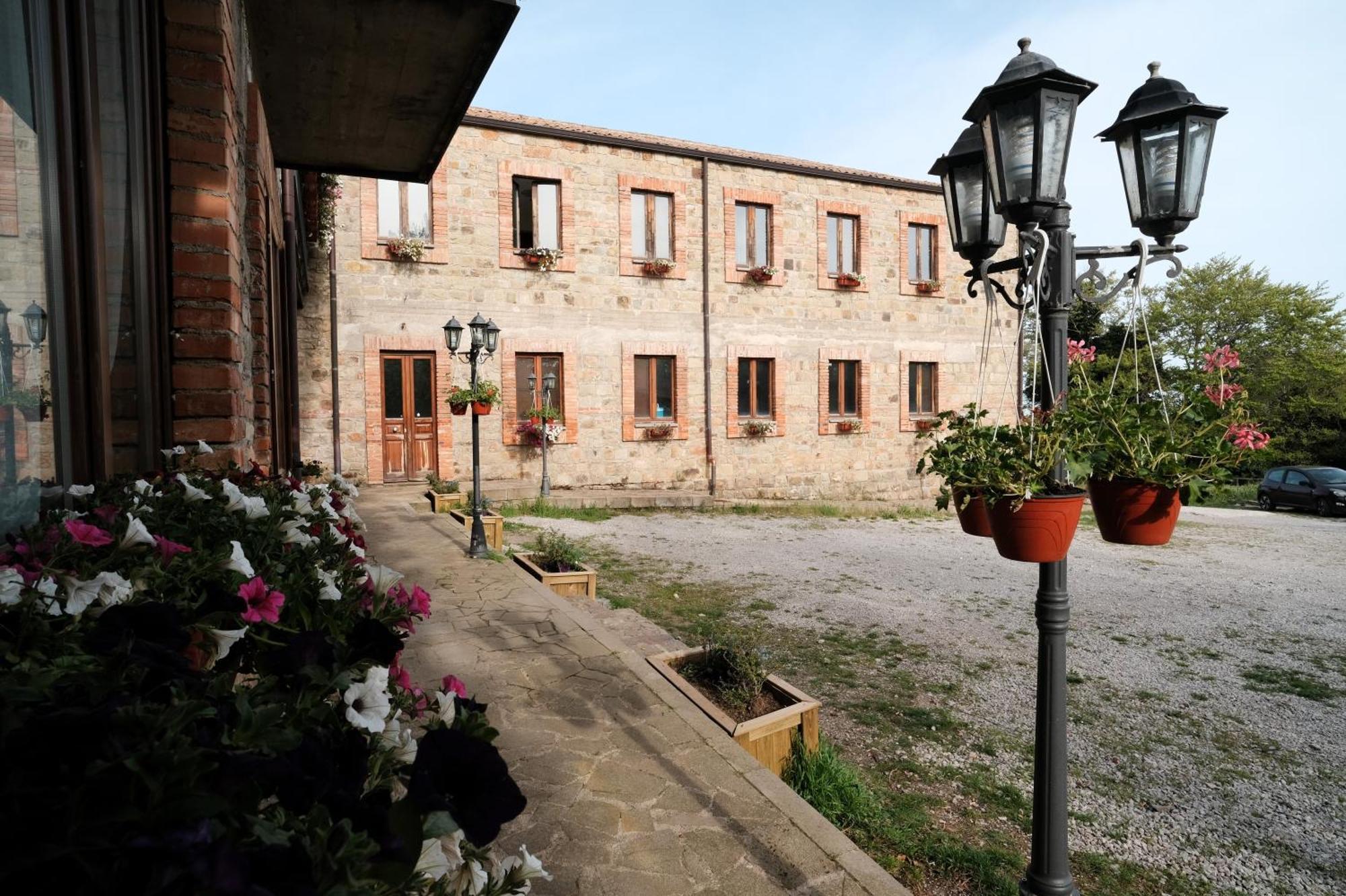 Nebris - Rifugio Del Parco Hotel San Fratello Eksteriør billede